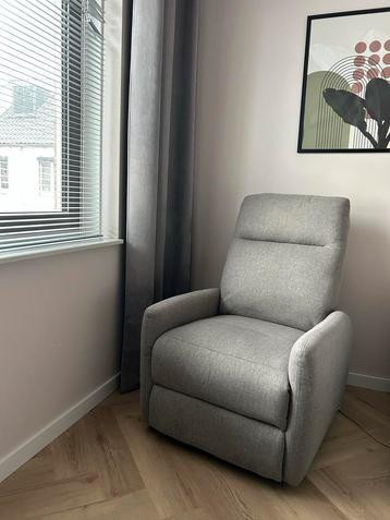 JYSK VONSILD elektrisch verstelbare fauteuil, lichtgrijs beschikbaar voor biedingen
