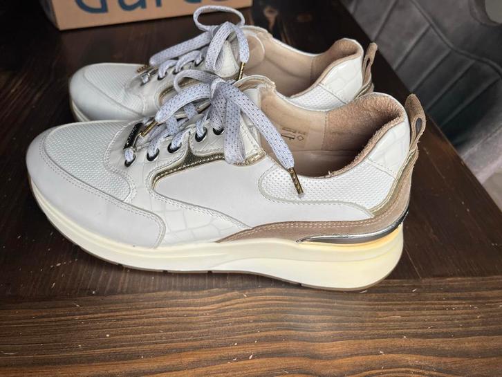Footnotes Sneakers - Stijlvol en Comfortabel!, Kleding | Dames, Schoenen, Zo goed als nieuw, Sneakers of Gympen, Wit, Ophalen of Verzenden