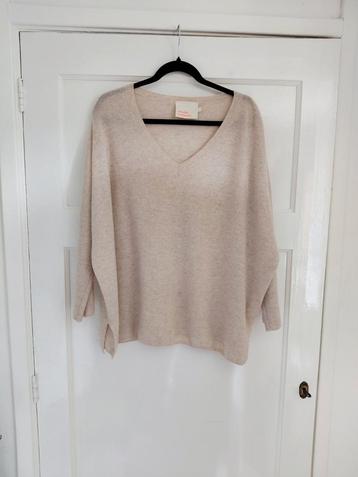 Absolut Cashmere Camille trui beige 100% Cashmere L NW220,- beschikbaar voor biedingen