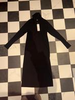 Nieuw Uniqlo zwarte nauwsluitende jurk S, Zwart, Nieuw, Ophalen of Verzenden, Maat 36 (S)