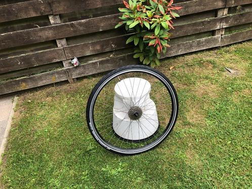 achterwiel 28 inch 7 cassette versnellingen / velgrem, Fietsen en Brommers, Fietsonderdelen, Gebruikt, Algemeen, Wiel, Ophalen of Verzenden