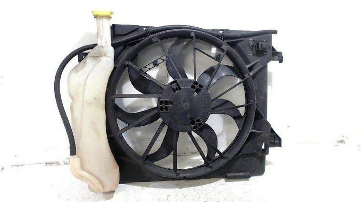 Koelventilatormotor Chrysler Voyager, Auto-onderdelen, Motor en Toebehoren, Chrysler, Gebruikt, Herkomst onderdeel bekend, 12 maanden garantie