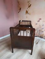 SCANDINAVISCHE SCHOONHEID. Vintage ledikant., Ophalen, Ledikant