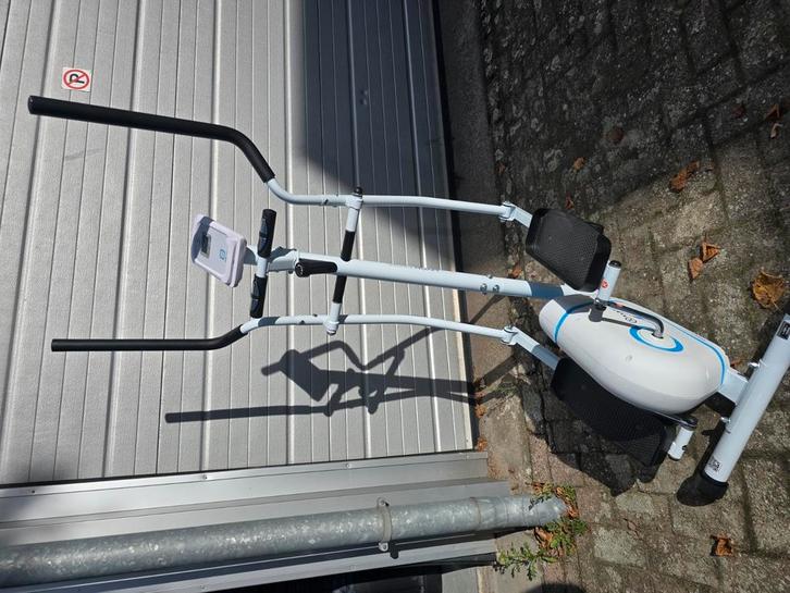 Crosstrainer in nieuw staat - bon erbij van €202.- nu 65%, Sport en Fitness, Fitnessapparatuur, Zo goed als nieuw, Crosstrainer
