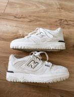 New Balance 550 suede/wit/creme, Kleding | Dames, Schoenen, Wit, New Balance, Ophalen of Verzenden, Sneakers of Gympen