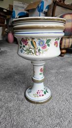 Plantenpot op voet, Ophalen