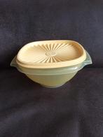 Gele Tupperware Servalier/zonnekom ongeveer 1 liter, Huis en Inrichting, Keuken | Tupperware, Ophalen of Verzenden, Zo goed als nieuw