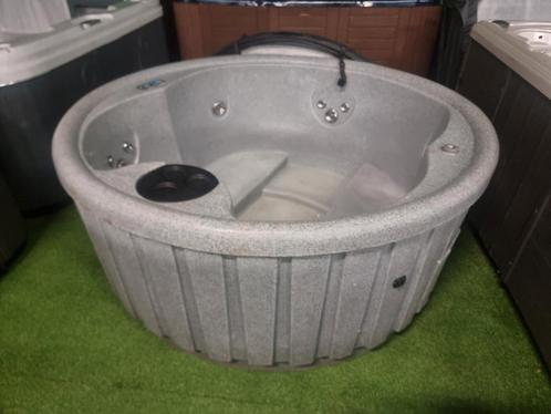 VELE jacuzzis 750 EURO UITZOEKEN‼️, Tuin en Terras, Jacuzzi's, Gebruikt, Filter, Ophalen of Verzenden