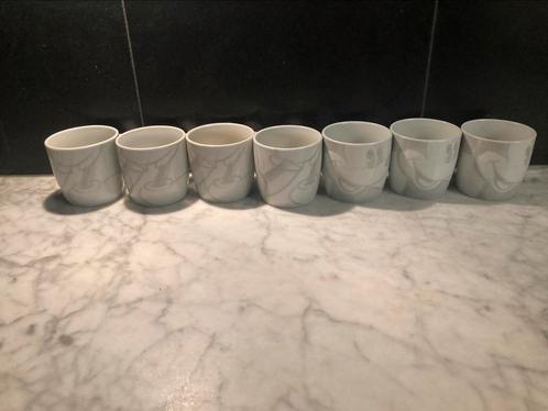 Disney mickey mouse mokken / bekers / marmerlook, Huis en Inrichting, Keuken | Servies, Zo goed als nieuw, Kop(pen) en/of Schotel(s)
