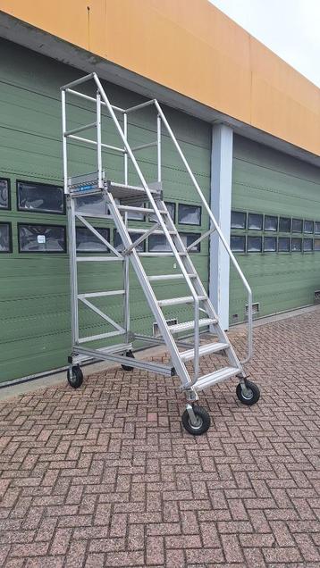 Bordestrap magazijntrap boottrap 9 treden 237 cm beschikbaar voor biedingen