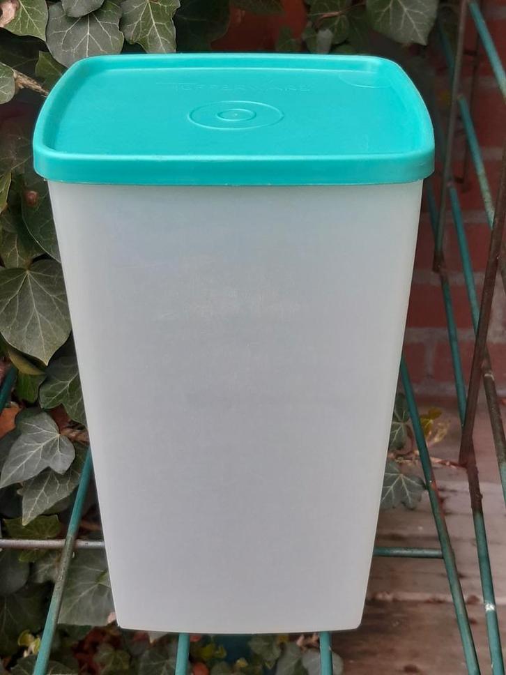 Tupperware hoge diepvries doos 1,4 ltr, Huis en Inrichting, Keuken | Tupperware, Ophalen of Verzenden