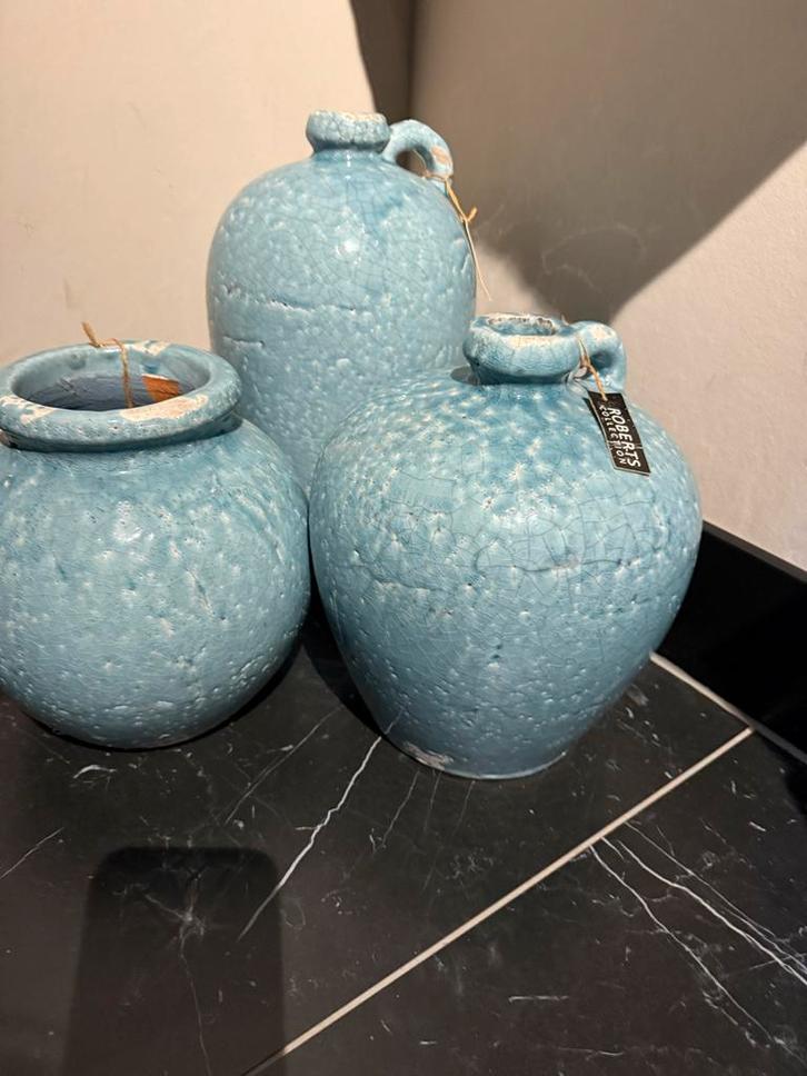 Set van 3 blauwe aardewerk vazen - Robert Collection, Huis en Inrichting, Woonaccessoires | Vazen, Gebruikt, Blauw, 75 cm of meer