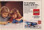 Retro reclame 1977 Lego watervliegtuig twee kindertjes, Verzamelen, Overige typen, Ophalen of Verzenden