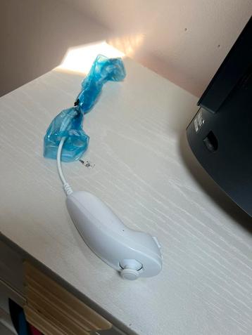 Nintendo Wii nunchuck controller beschikbaar voor biedingen