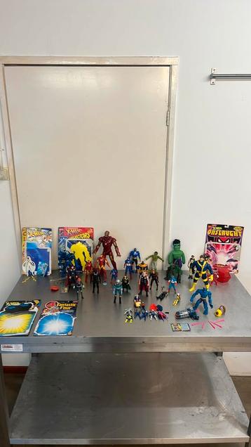 Marvel actie figuren verzameling beschikbaar voor biedingen