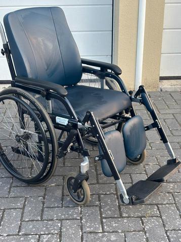 Luxe Rolstoel geschikt langdurig verblijf, nieuwprijs €2500 beschikbaar voor biedingen