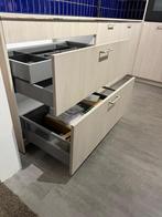 NIEUW Showroom Hoekkeuken + Apparaten + GEDEMONTEERD, Ophalen of Verzenden, Nieuw, Hout, Hoekkeuken