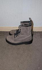 Dr Martens slangenprint maat 38, Lage of Enkellaarzen, Ophalen of Verzenden, Dr. Martens, Grijs