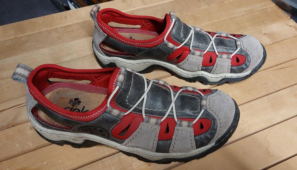 Wandelschoenen Rieker mt 41, Zo goed als nieuw, Rood, Rieker, Wandelschoenen