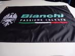 BIANCHI BANNER 60X90 EEN BEAUTY MET BEVESTIGGINGS OGEN, Auto diversen, Wieldoppen, Ophalen of Verzenden, Nieuw