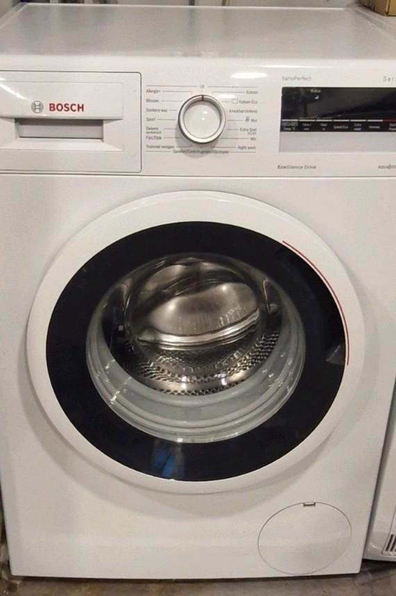 Wasmachine Bosch varioperfect Serie 4, Witgoed en Apparatuur, Wasmachines, Zo goed als nieuw, 6 tot 8 kg, Minder dan 85 cm, 1200 tot 1600 toeren