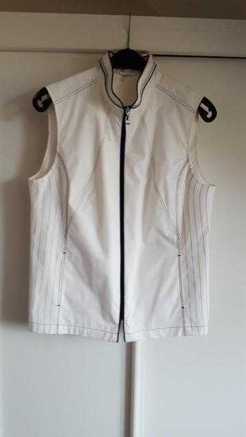 bodywarmer ( dun ) maat 40 wit met donkerblauwe stiksels beschikbaar voor biedingen