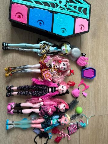 Monster High G3 Poppen met Accessoires beschikbaar voor biedingen