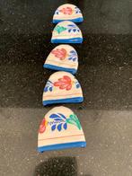 5 eierwarmers van stof met het boerenbont motief, Huis en Inrichting, Overige typen, Ophalen of Verzenden, Zo goed als nieuw, Aardewerk
