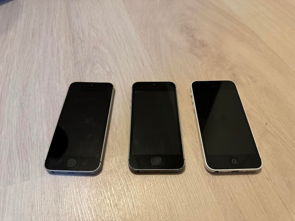 Iphone 2x 5s en Iphone 5c, Telecommunicatie, Mobiele telefoons | Apple iPhone, Ophalen, Gebruikt, 16 GB, IPhone 5C