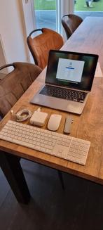 Apple Macbook Pro 13" I7 Q-core | 32gb met veel accessoires, Computers en Software, Apple Macbooks, MacBook Pro, Gebruikt, 256 GB