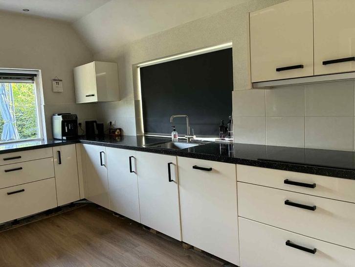 Hoekkeuken hoogglans, Huis en Inrichting, Keuken | Complete keukens, Gebruikt, Hoekkeuken, Crème, Composiet, Hoogglans of Gelakt