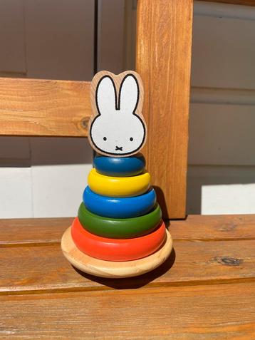Nijntje stapeltoren ringpiramide - houten speelgoed beschikbaar voor biedingen