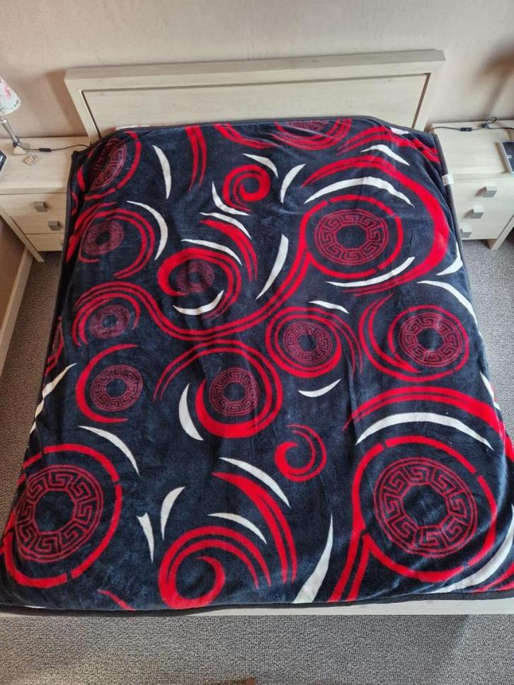 Moderne zwarte wollen deken dubbel bedrukt +meer brocante., Huis en Inrichting, Slaapkamer | Beddengoed, Zo goed als nieuw, Dekbedovertrek