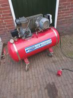 Te koop aangeboden compressor, Doe-het-zelf en Verbouw, Compressors, 100 liter of meer, Ophalen, Gebruikt, 200 tot 400 liter/min