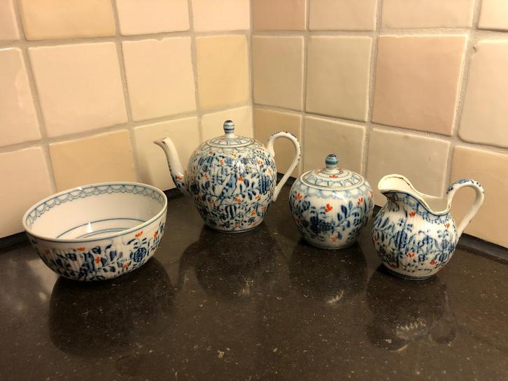 Rauenstein Vogelmuster theepot melkkannetje suikerpotje kom, Antiek en Kunst, Antiek | Porselein, Ophalen of Verzenden