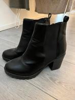 Enkellaarsjes met blokhak maat 39, Kleding | Dames, Schoenen, Ophalen of Verzenden, Zo goed als nieuw, Zwart