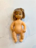 VINTAGE Famosa popje 1969, 10 cm, Verzamelen, Poppen, Ophalen of Verzenden, Pop