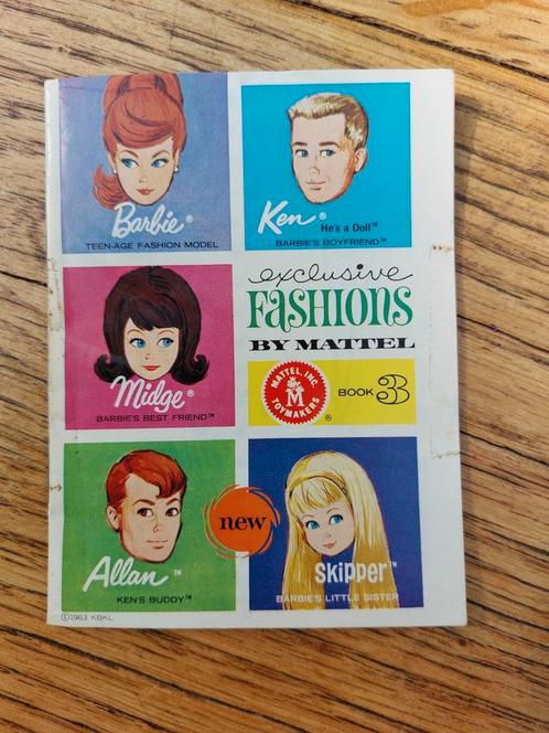 Barbie exclusive fashions by Mattel book 3 1963 rek5, Verzamelen, Overige Verzamelen, Zo goed als nieuw, Ophalen of Verzenden