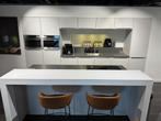 BO016 - Nobilia Laser Zijdegrijs Showroomkeuken AANBIEDING!!, Huis en Inrichting, Keuken | Complete keukens, Ophalen, Wit, Enkelwandige keuken