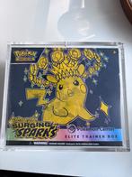 Pokemon surging sparks ETB Pokemon Centre, Ophalen of Verzenden, Nieuw, Boosterbox