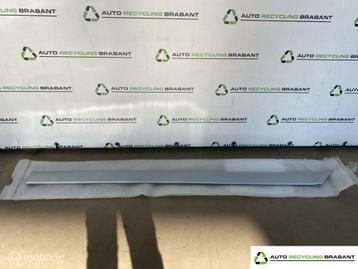 Sierlijst Schuifdeur Links Mercedes Viano W639  A6396901762 beschikbaar voor biedingen