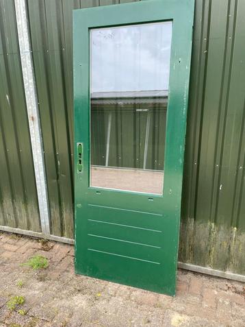 Hard houten buitendeur 211,5 x 87,5 cm rechtsdr. Dubbel glas beschikbaar voor biedingen