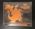 Pokemon ETB Champions path sealed + acryl case., Nieuw, Ophalen of Verzenden