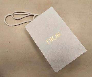 Dior tasje beschikbaar voor biedingen