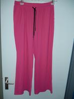 Jane Lushka wijde broek M  roze travelstof, Kleding | Dames, Broeken en Pantalons, Maat 38/40 (M), Ophalen of Verzenden, Zo goed als nieuw