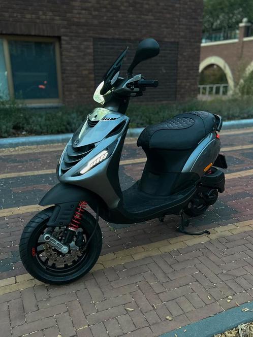 Waardepeiling Zip 80cc 4t 2v Piaggio Sp look, Fietsen en Brommers, Scooters | Piaggio, Zo goed als nieuw, Zip, Maximaal 45 km/u
