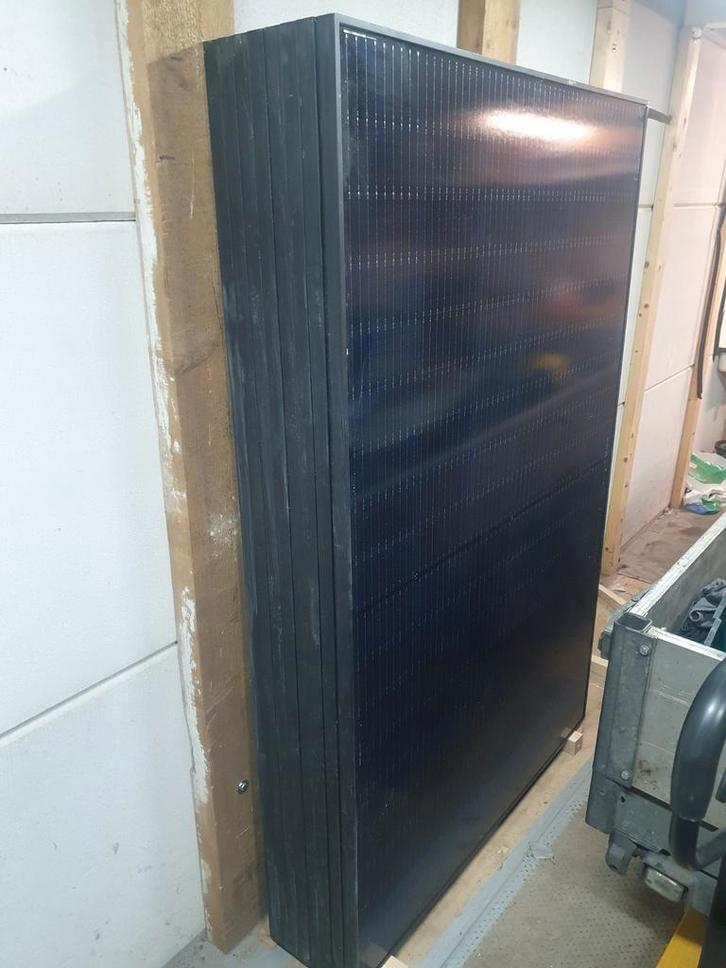 Nieuwe Zonnepaneel set 2 x 400w piek plat dak, Doe-het-zelf en Verbouw, Elektra en Kabels, Nieuw, Ophalen of Verzenden