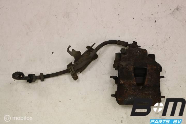 Remklauw RV (bijrijderskant) VW Polo 9N3, Auto-onderdelen, Remmen en Aandrijving, Gebruikt