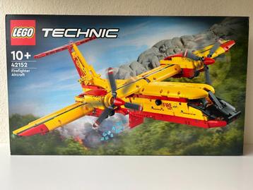 Lego Technic 42152 - Brandweervliegtuig beschikbaar voor biedingen