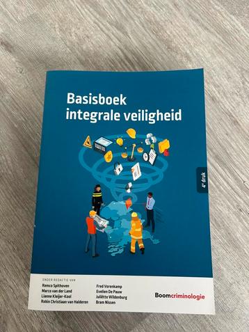 Wouter Stol - Basisboek integrale veiligheid beschikbaar voor biedingen